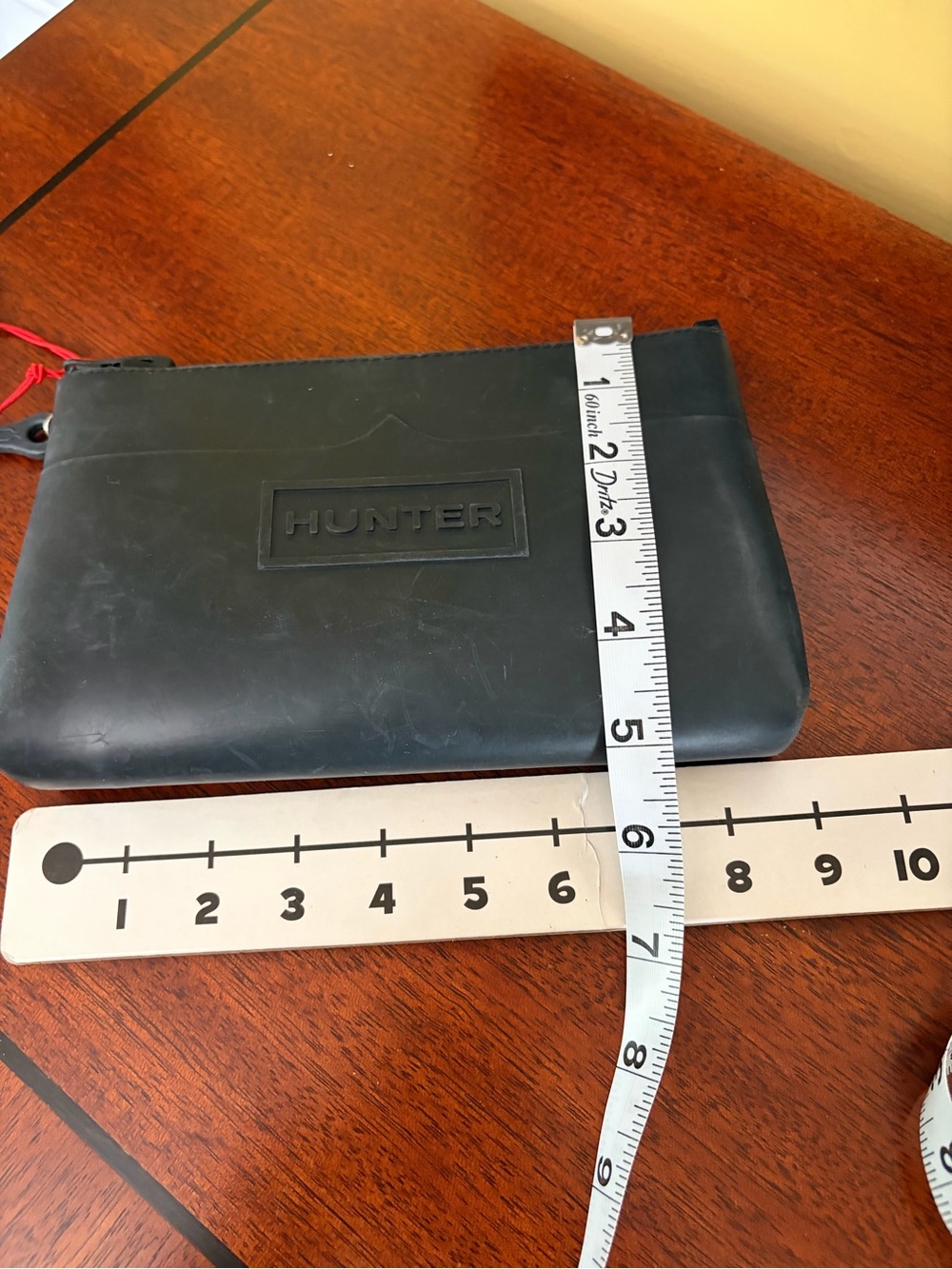 Hunter for Target Black Rubber Wristlet Pouch with Strap NWT - Picture 5 of 5